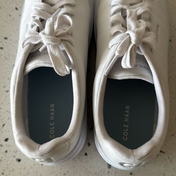 Cole Haan Women’s White Soft Leather Sneakers Casual Shoes Size 9.5 EUC